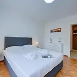 Lido Apartment - Happy Rentals